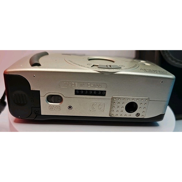 Nikon AF240SV Quartz Date 35mm Compact Film Camera With Nikon Case Tested Works - Picture 9 of 12